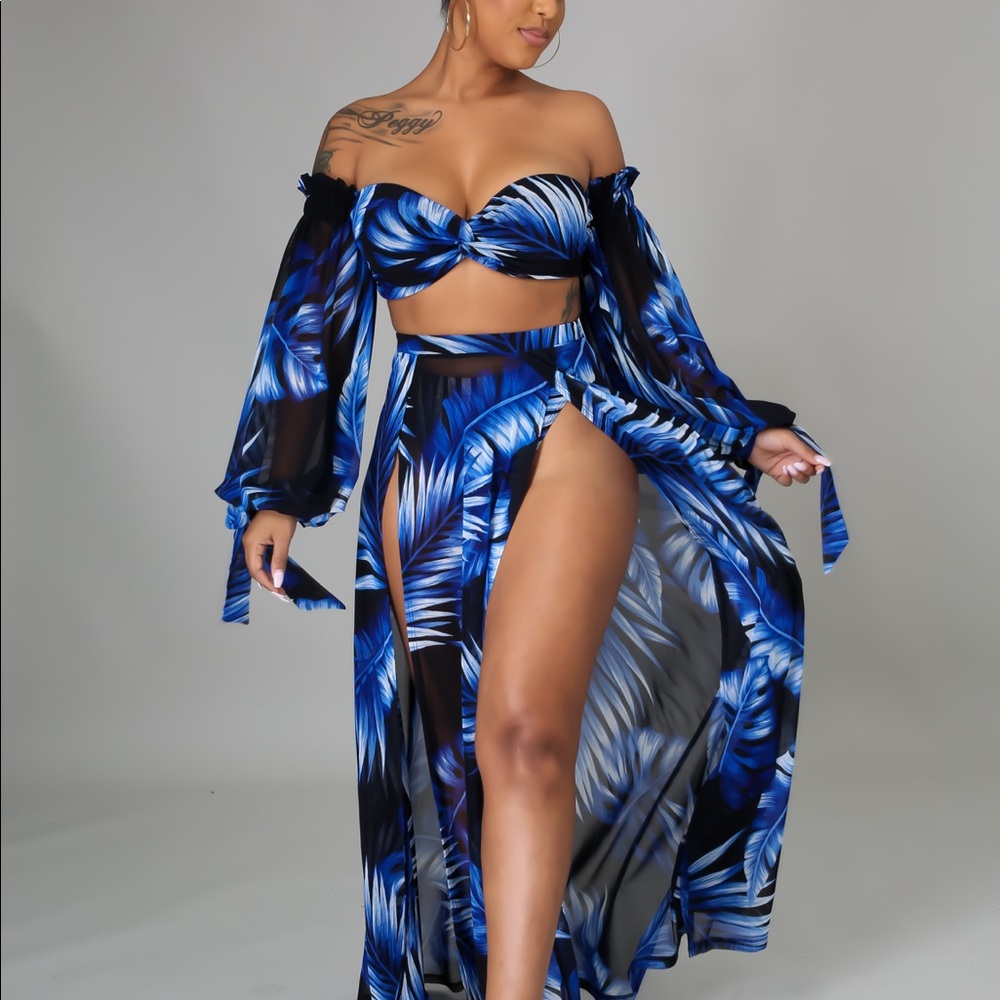 3PC SWIM SET (NWT) END OF SEASON SALE 1 Day only $25 dollars or less!